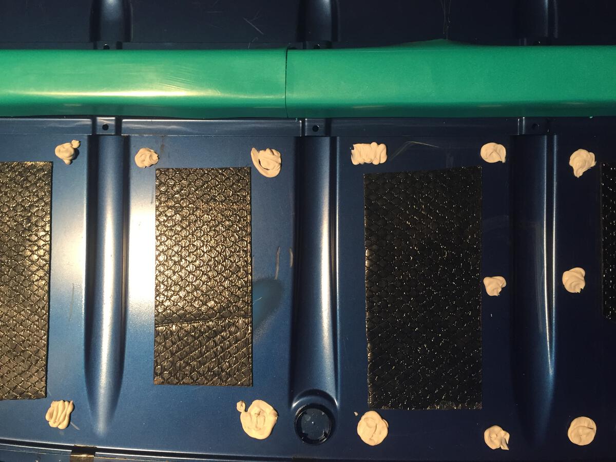 Vastplakken met polystyreen kit